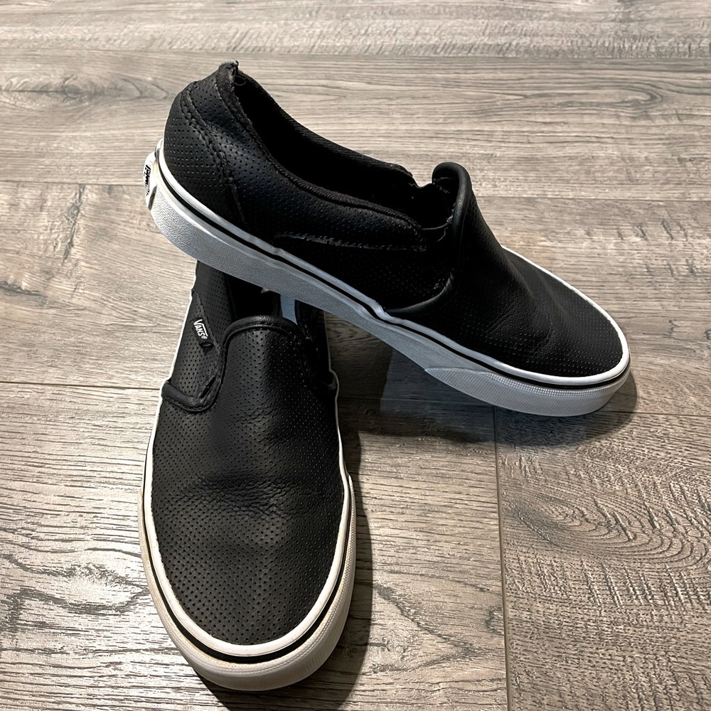 EUC Slip on Vans